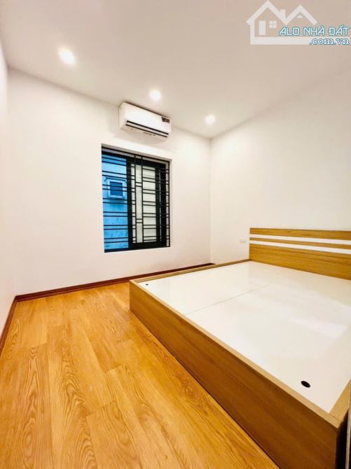Chính chủ bán: nhỉnh 2 tỷ bán nhà tập thể Hạ Đình, Nguyễn Trãi: 60m2, 2 ngủ, 2 wc, lô góc - 6
