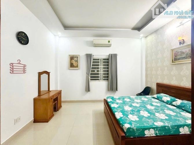 Bán nhà 4 tầng, Đào Tông Nguyên, TT Nhà Bè, Nhà Bè. 250m2 - MT nhựa 10m - Chỉ 6 tỷ hơn. - 6