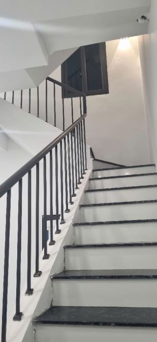 BÁN NHÀ NGỌC THUỴ.LONG BIÊN, 63M x 3 TẦNG, GIÁ 6,4 TỶ , CẠNH CẦU LONG BIÊN - 7