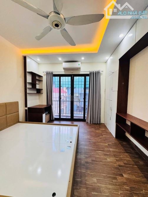 8,2 TỶ-  SIÊU PHẨM-LÊ QUANG ĐẠO-DT 49m-5 TẦNG-MT 3,8m-DÂN XÂY - 15M O TÔ - 2 THOÁNG - 7
