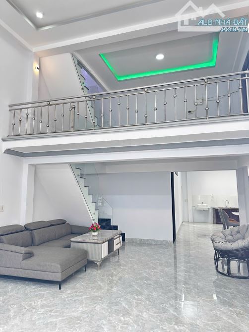 Bán nhà trung tâm phố giá rẻ hơn vùng ven - 9