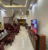 Nhà 5 tầng Dân xây Giang Biên, ô chờ thang máy, ô tô tránh, gần hồ, 90m, MT 5m, nhỉnh 15tỷ