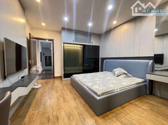 Cần bán nhà mặt đường tuyến 1 phố đi bộ Thế Lữ, Hồng Bàng, Hải Phòng