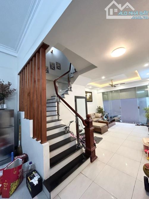Bán nhà riêng phố Thịnh Quang, Đống Đa - Trung tâm Hà Nội - Giá tốt nhất thị trường!