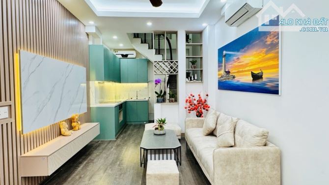 NHÀ MỚI Ở NGAY, Ô TÔ ĐỖ CỔNG, FULL NỘI THẤT, AN SINH ĐỈNH!