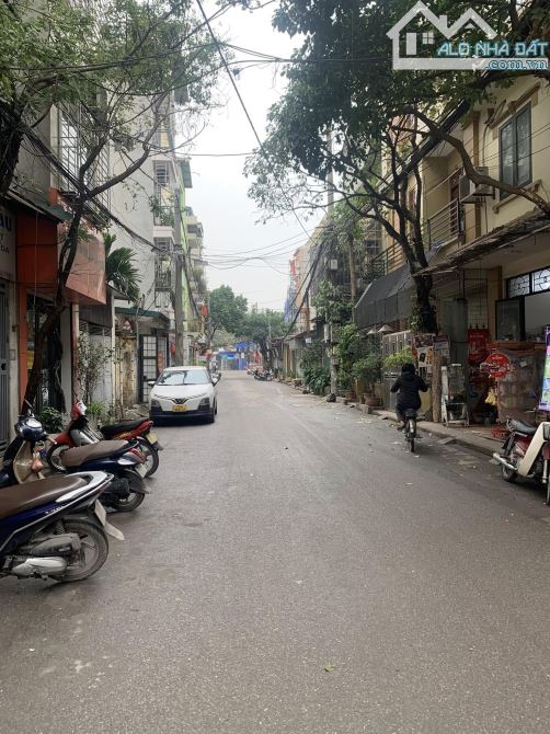 TOÀ VP ĐẸP VŨ PHẠM HÀM, 8T THANG MÁY 31.8 TỶ 85m MT 5m THÔNG 2 Ô TÔ TRÁNH, KINH DOANH ĐỈNH