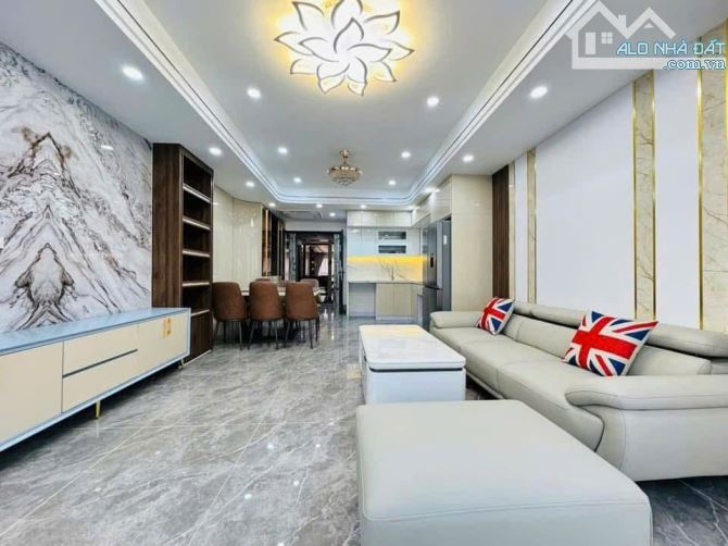 [ SIÊU HOT ] BÁN NHÀ ĐƯỜNG CẦU DIỄN - BẮC TỪ LIÊM - 10m Ô TÔ đỗ cửa , - SẴN Ở chỉ 6x TỶ
