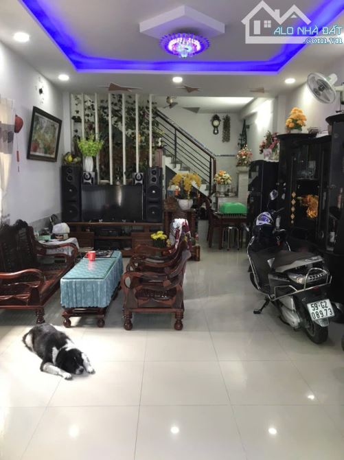 Chỉ 6.5 Tỷ Thương lượng, Bán Nhà 103M², 3 Tầng/3 P.Ngủ, HẺM Ô TÔ, Quang Trung Gò Vấp!