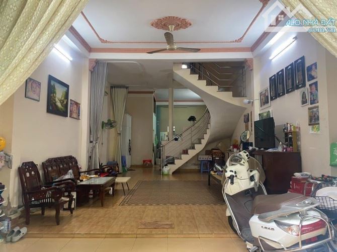 BÁN NHÀ TÂN BÌNH - GẦN MẶT TIỀN NGÔ BỆ - 5.1 x 18 - GIÁ NHỈNH 8 TỶ.
