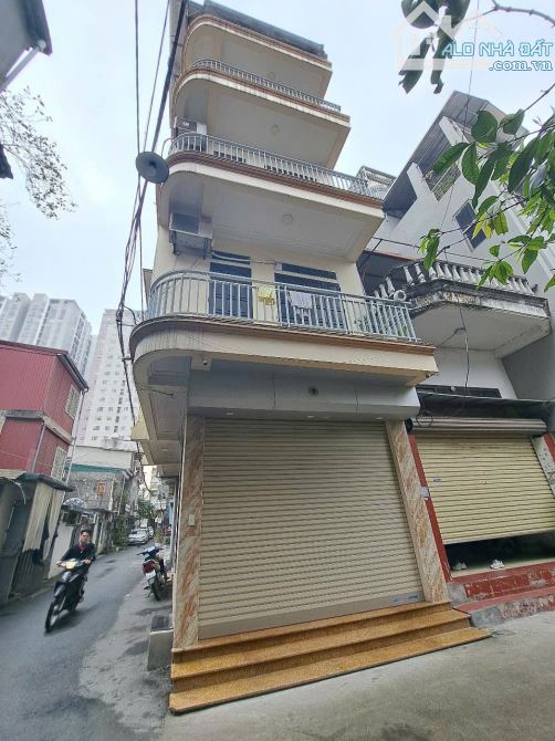 PHÂN LÔ 291KHƯƠNG TRUNG - LÔ GÓC -Ô TÔ VÀO 40m 5 TẦNG MẶT TIỀN 11 x 3,7m GIÁ 16.8 TỶ