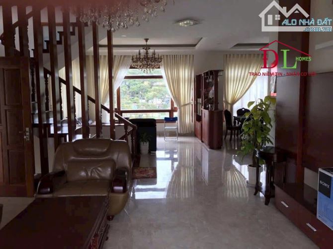 Bán biệt thự mặt tiền Đặng Thái Thân Phường 3 Đà Lạt view thung lũng