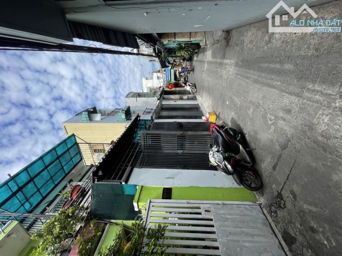 Bán nhà HXH Lê Cảnh Tuân, Phú Thọ Hoà, Tân Phú, 65m2 - 4.1 × 16 - 2 tầng,  Giá 6.88 tỷ TL