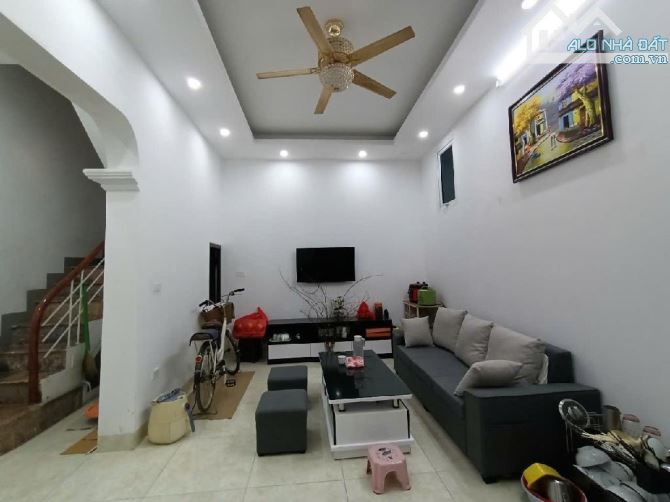 BÁN NHÀ TRẦN KHÁT CHÂN 32m - 3 BƯỚC RA PHỐ - OTO ĐỖ ĐẦU NGÕ - HÀNG HIẾM- NHỈNH 5 tỷ