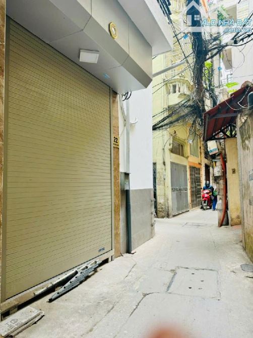 Phố Hào Nam, lô góc 3 mặt thoáng, ngõ rộng, 42m2, chào 11 tỷ 5