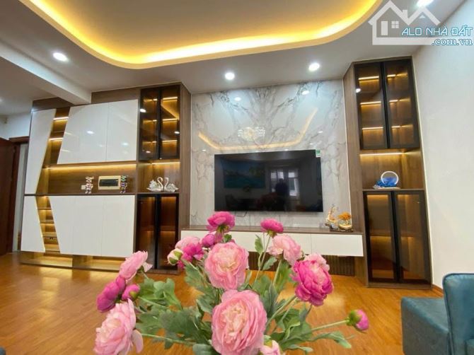 CĂN HỘ CHUNG CƯ NAM TRUNG YÊN - ĐẸP NHƯ KHÁCH SẠN – VIEW CỰC ĐỈNH - 86M2