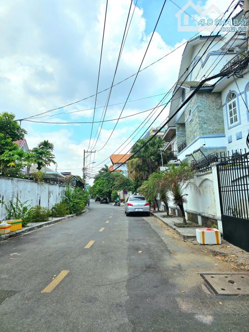 Biệt thự ven sông cao cấp 185m2, Hiệp Bình Chánh - Thủ Đức, tặng full nội thất cao cấp. - 3