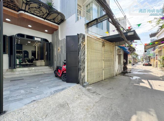 CHỈ HƠN 4 TỶ CÓ NGAY NHÀ ĐẸP TT THANH KHÊ - NGANG RỘNG - KIỆT Ô TÔ - DÒNG TIỀN ỔN ĐỊNH