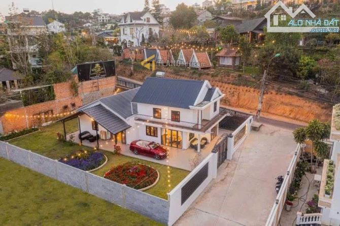 CĂN VILLA SÂN VƯỜN CỰC ĐẸP MẶT TIỀN ĐƯỜNG TRUNG TÂM PHƯỜNG 3