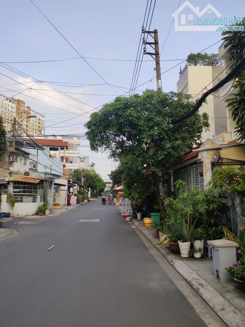 Dãy trọ 18p hẻm 8m đường Tô Ký, 8x31m, giá 10.3 tỷ TL