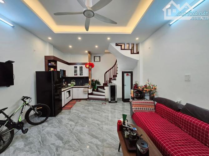 Cần bán nhà 30m2 ôtô cách 20m Phố Kẻ Vẽ phường đông ngạc  5 tầng