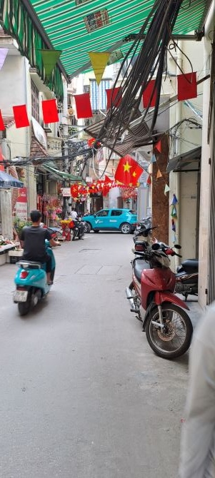 Cho thuê nhà mặt ngõ Văn Hương quận Đống Đa diện tích 21 m 3 tầng kinh doanh nhỏ giá 7tri