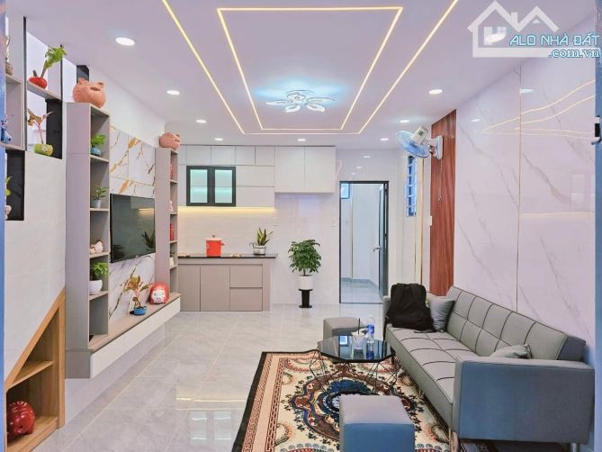 Bán nhà HXH ĐỢI CỬA Lý Chính Thắng Q.3, nở hậu, MT rộng thênh thang, nhỉnh 7 tỷ
