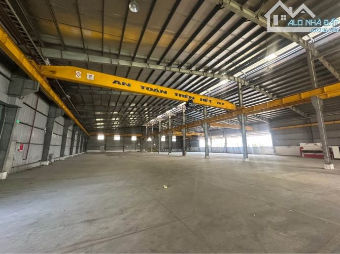 Bán kho xưởng An Phú Đông , quận 12, DT : 1.700m2, thổ cư : 1.300m2