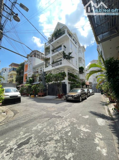 Bán Villa Biệt Thự đường 3/2 phường 12 quận 10 (DT 8,5x17m) 4 tầng tiện ở liền