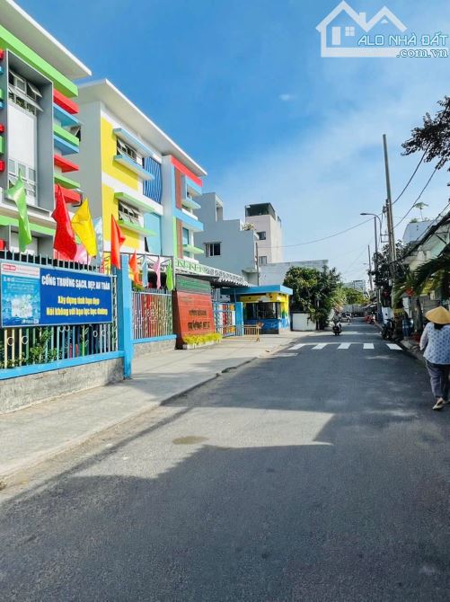 Bán căn nhà MT đường số có gara ô tô sẵn thu nhập ổn định phường Linh Đông,Thủ Đức