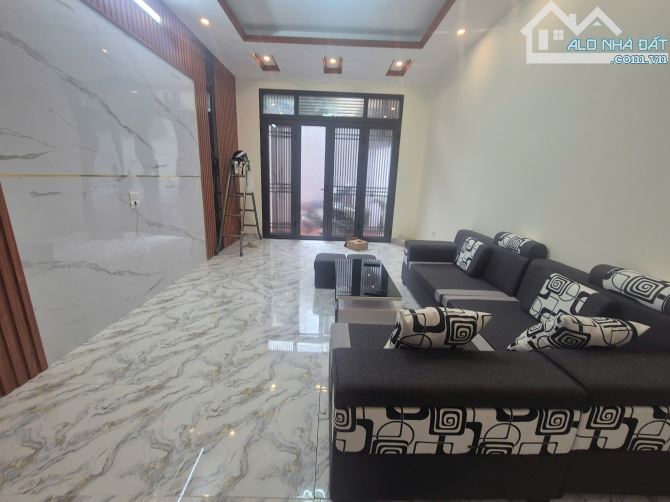 CHÍNH CHỦ BÁN NHÀ VĨNH HƯNG 35m2 2 TẦNG – LÔ GÓC – MẶT NGÕ Ô TÔ – KD ĐỈNH GIÁ 3.65 TỶ