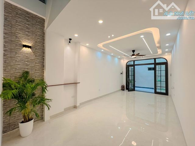 NHÀ 47M2*4T TRƯƠNG ĐỊNH, NGÕ BA GÁC TRÁNH, MỚI ĐẸP