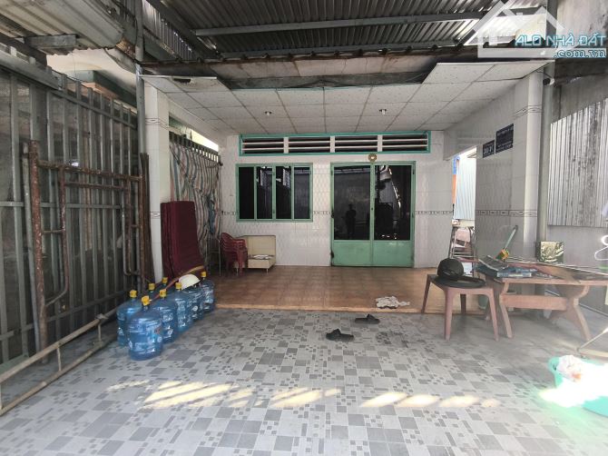 BÁN NHÀ CẤP 4 TÂN XUÂN 6 GẦN SÂN BANH TÂN XUÂN HÓC MÔN