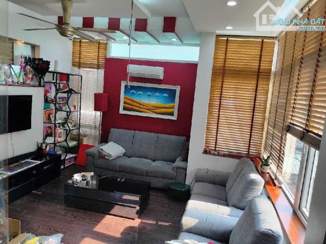 B.Á.N NHÀ PHÚC ĐỒNG, LONG BIÊN- LÔ GÓC, THÔNG SỐ ĐẸP, NGÕ ÔTÔ- 61m x 4T- 7.4 T.ỷ
