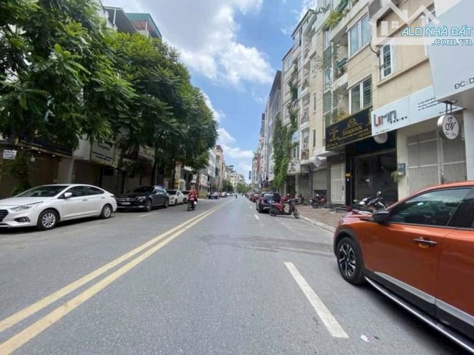 Bán 72m2 đất thổ cư MP Trung Phụng, Xã Đàn, Đống Đa, lô góc, MT4,3m. Vìa hè. KD.