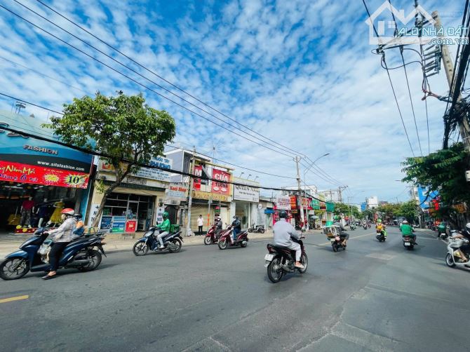 BÁN GẤP KHUÔN ĐẤT VÀNG 17x50 mặt tiền đường ĐẶNG VĂN BI, Bình Thọ, Thủ Đức, phù hợp xây