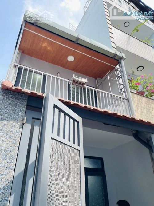 Ngay mặt tiền Đinh Bộ Lĩnh! Nhà(4,5x16m) HXH 6m Bình Thạnh 2 tầng 2pn2wc, giá 8 tỷ 4
