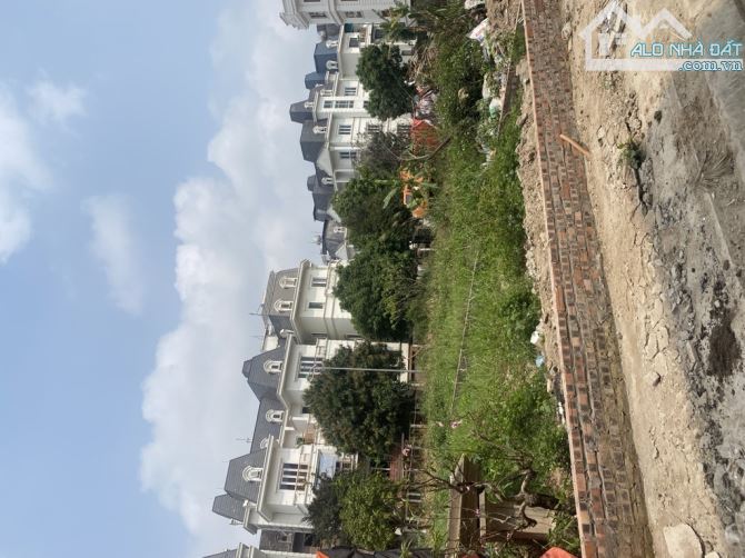 Bán lô đất phân lô dịch vụ tại Trạm Trôi Hoài Đức 84m giá 12.5 tỷ, đường oto tránh