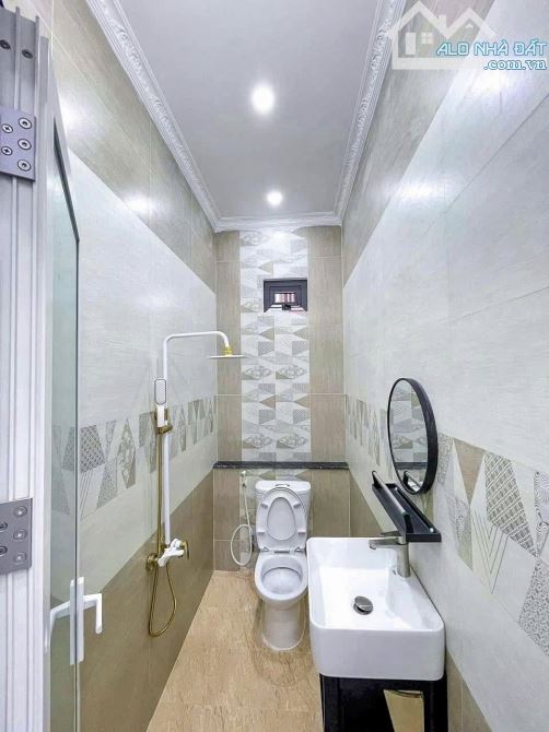 BÁN NHÀ 3 TẦNG HẺM 5M 391 ĐƯỜNG 30 THÁNG 4 - 10
