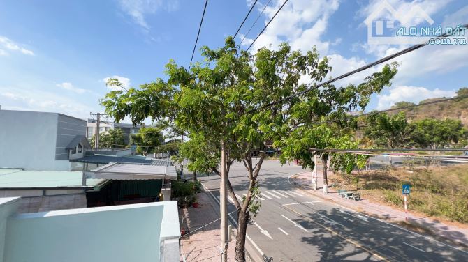 Bán nhà mặt tiền kinh doanh, 2 tầng ( 5X 20 ), đường 22m, Bình An, Dĩ An, Bình Dương. - 11