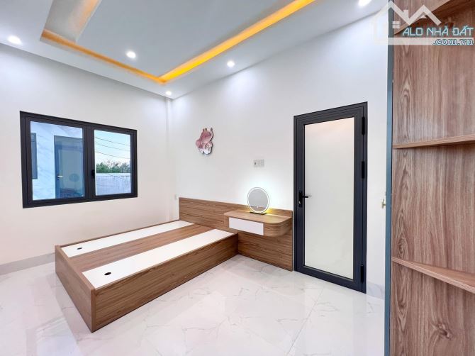 BÁN NHÀ TRỆT LẦU MỚI GÓC 3 MẶT TIỀN ĐƯỜNG TÔ VĨNH DIỆN - 11