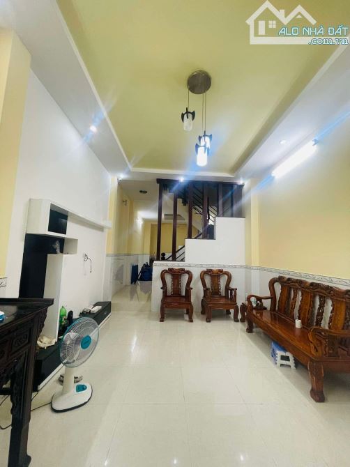 Cần bán nhà hẻm xe hơi, gần Phạm Văn Đồng, Linh Đông, Thủ Đức - 1
