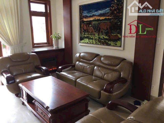 Bán biệt thự mặt tiền Đặng Thái Thân Phường 3 Đà Lạt view thung lũng - 1