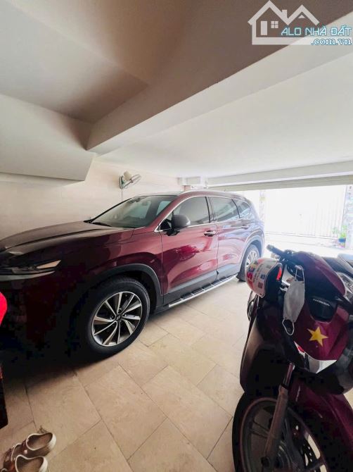 BÁN NHÀ 3 TẦNG CÓ THANG MÁY GARA Ô TÔ ĐƯỜNG 24 P. LINH ĐÔNG - 99.3M2(5x20M) HOÀN CÔNG ĐỦ - 1