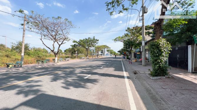Bán nhà mặt tiền kinh doanh, 2 tầng ( 5X 20 ), đường 22m, Bình An, Dĩ An, Bình Dương. - 1