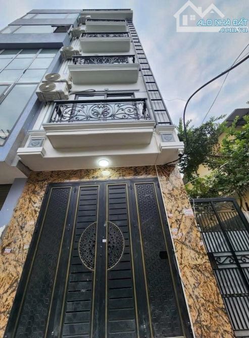12.9 tỷ. CHDV Giáp Nhị HM. 65m2 6 tầng 10 phòng 70 triệu tháng - 1