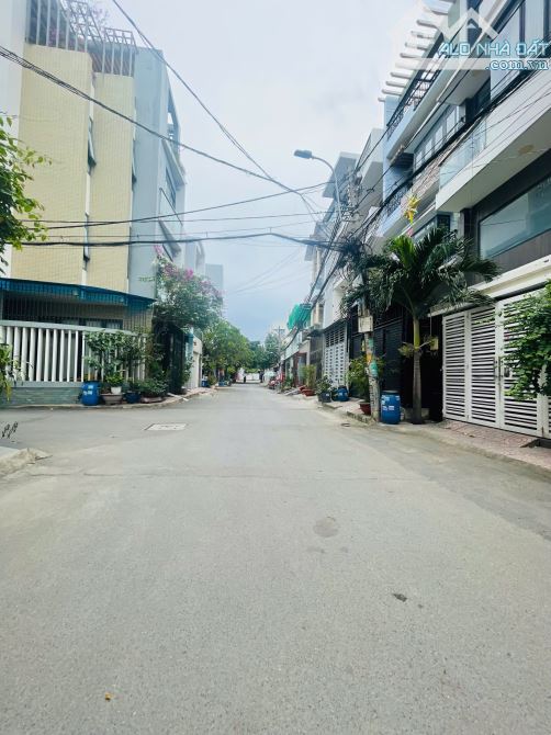 Kẹt Bank 13 tỷ bán gấp lô đất cách đường số 2 Trường Thọ chỉ 50m, vuông vức, ngang 7m - 1