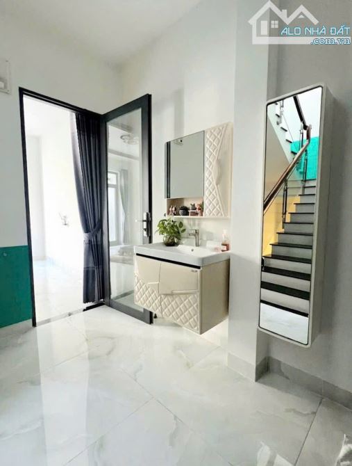 Bán nhà 3 tầng hẻm ô tô Nguyễn Khanh phước hải - 1