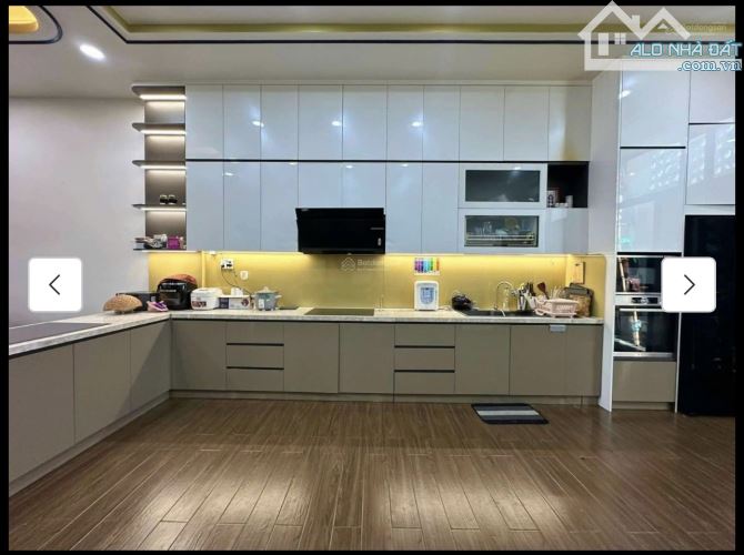 Biệt thự ven sông cao cấp 185m2, Hiệp Bình Chánh - Thủ Đức, tặng full nội thất cao cấp.