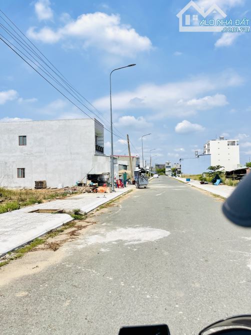 Chính chủ gửi bán cặp liền kề KDC Tân Đô (Hương Sen Graden) sổ hồng gốc - 1