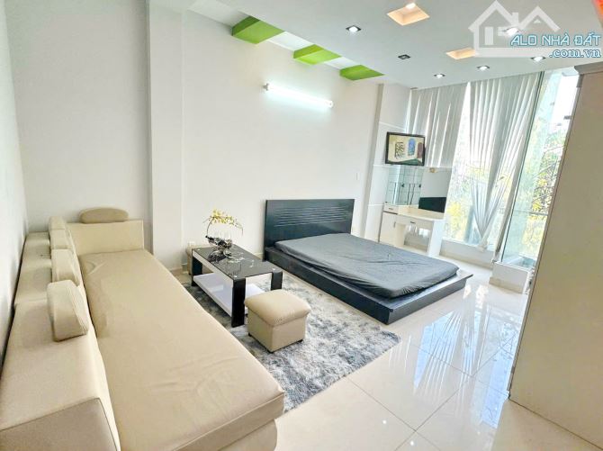 Bán CHDV 4 lầu mặt tiền đường Phạm Thị Tánh Phường 4 Quận 8 - 1